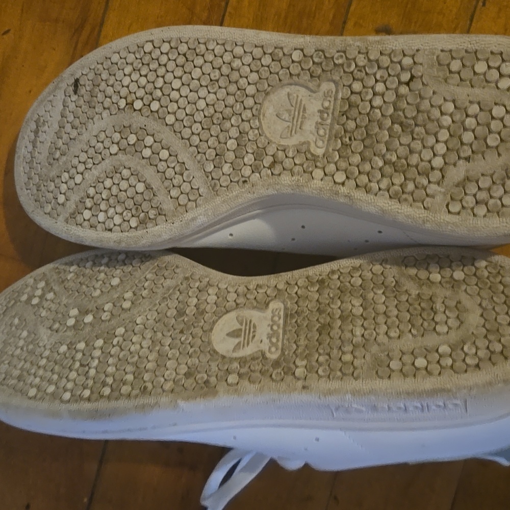 Adidas Stan Smith Classic Sneakers, Sz 10 - Picture 4 of 4